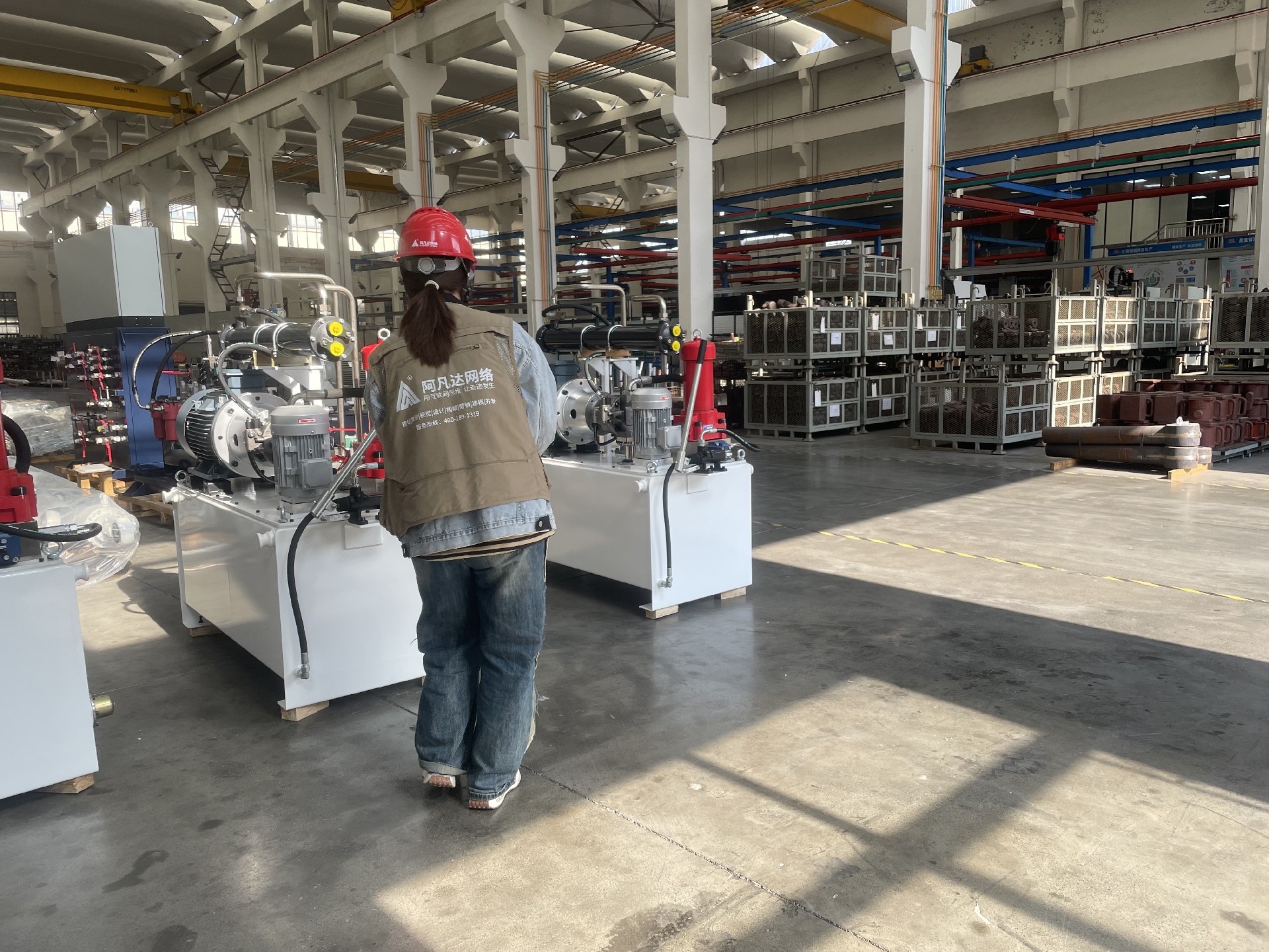 Big hydraulic cylinder