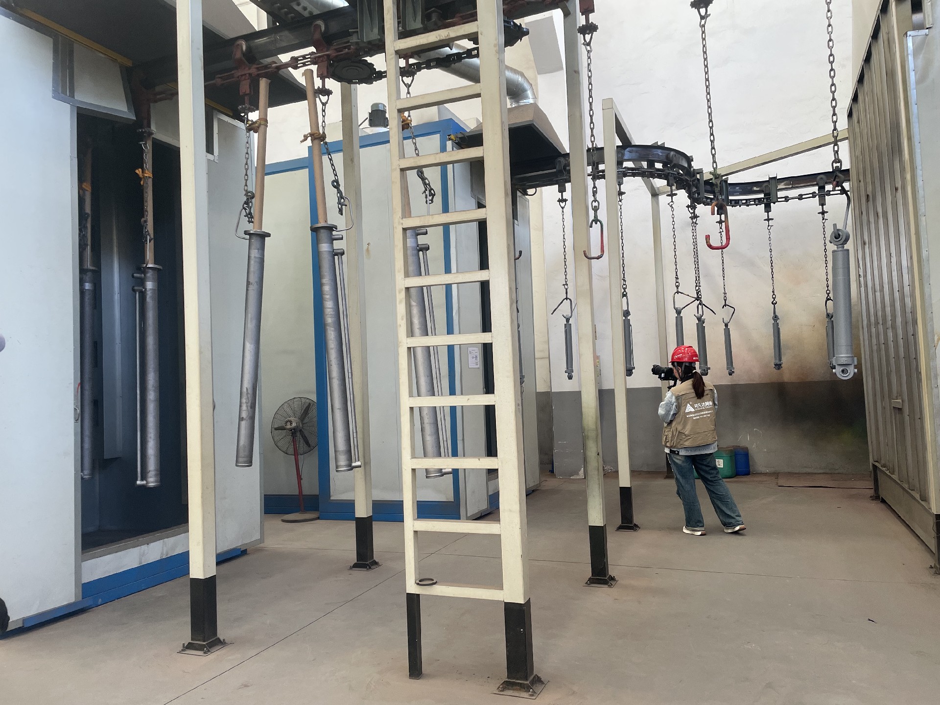 Single acting hydraulic cylinder