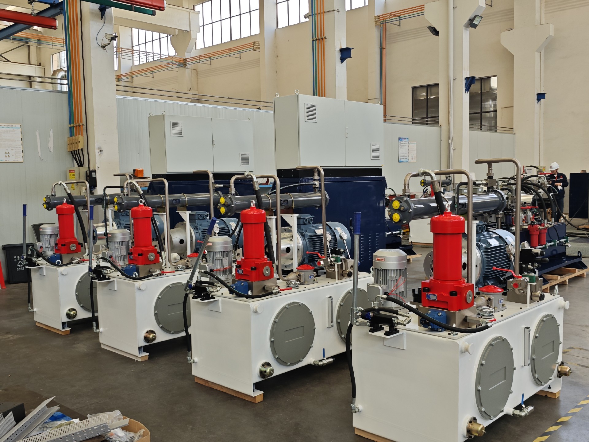 Five cylinder hydraulic cylinder