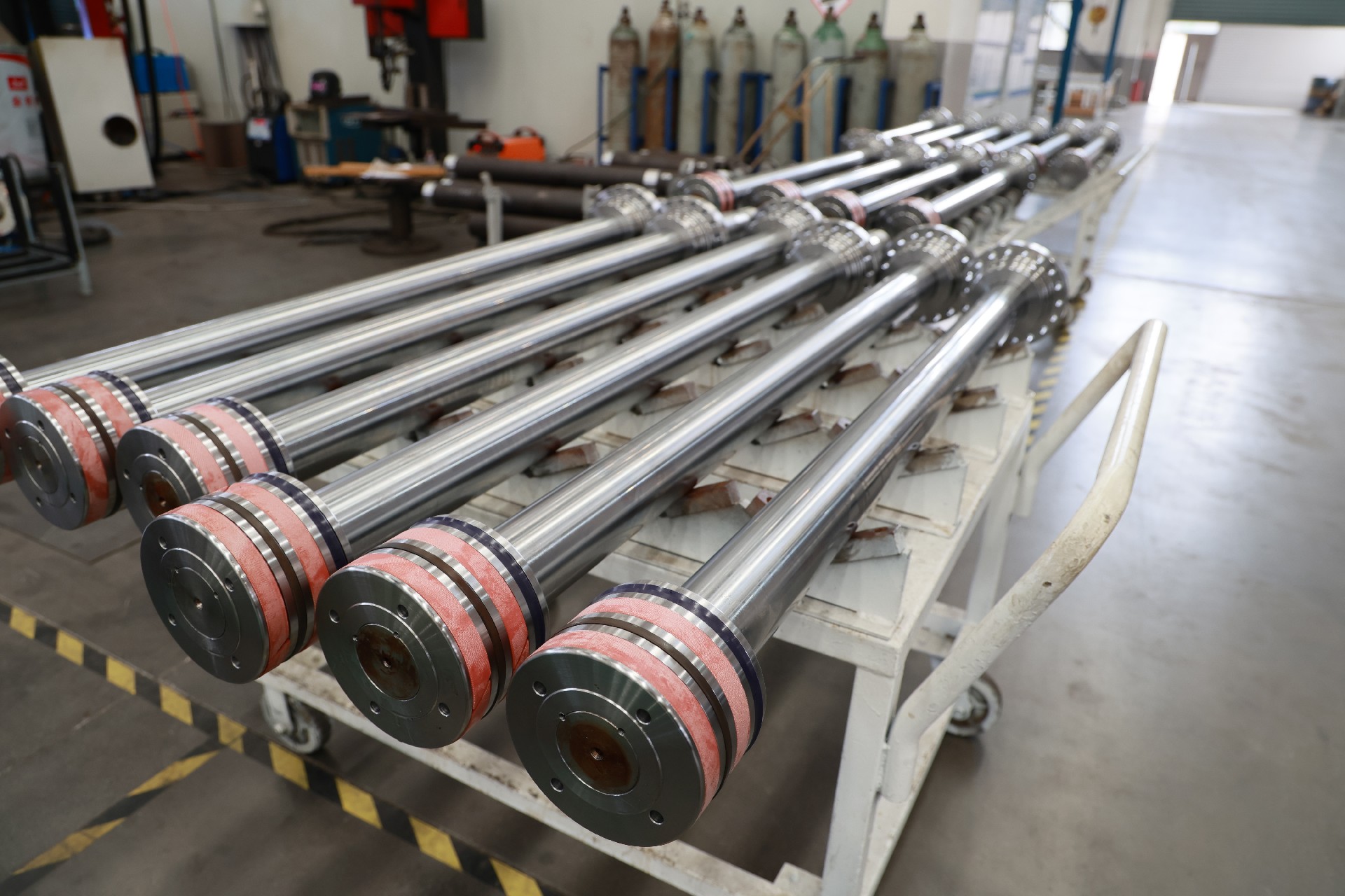Hard rock excavation machine shovel plate Hydraulic cylinder